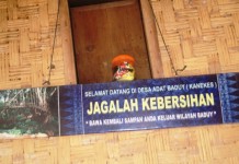 Baduy, Pengunjung, dan Sampah