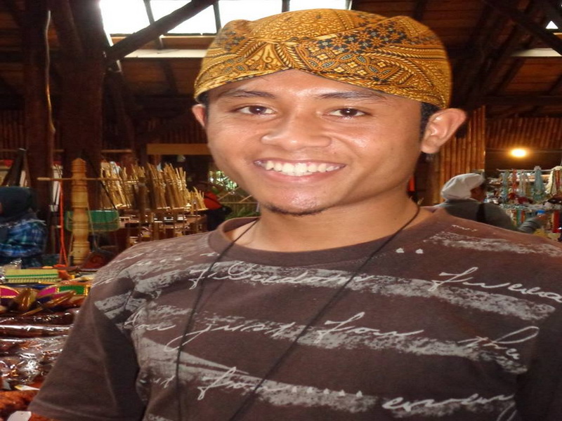 Laksana Rusa Merindukan Air