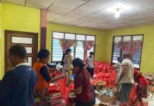 Saudari SFSC Ikut Serta Membagi Bantuan