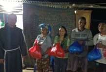 LAPORAN CEPAT JPIC OFM INDONESIA: Solidaritas bagi korban gempa Flores
